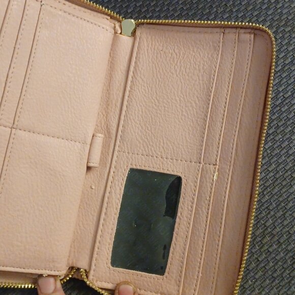Steve Madden Light Pink Zip Around Wallet - Picture 4 of 4